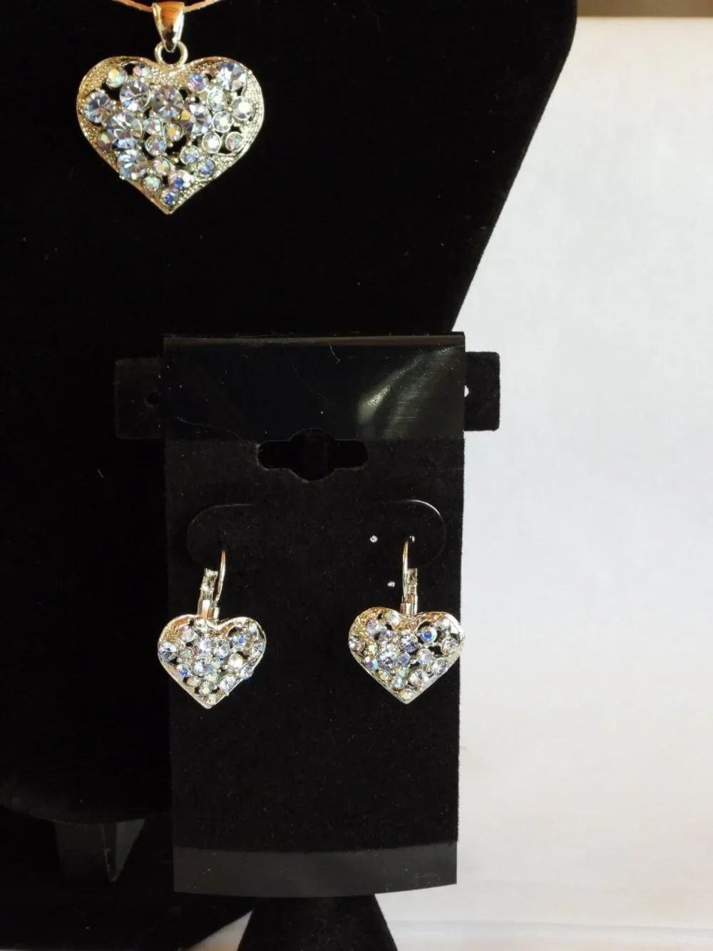 Sparkling Rhinestone Necklace & Earring Set - Picture 2 of 4